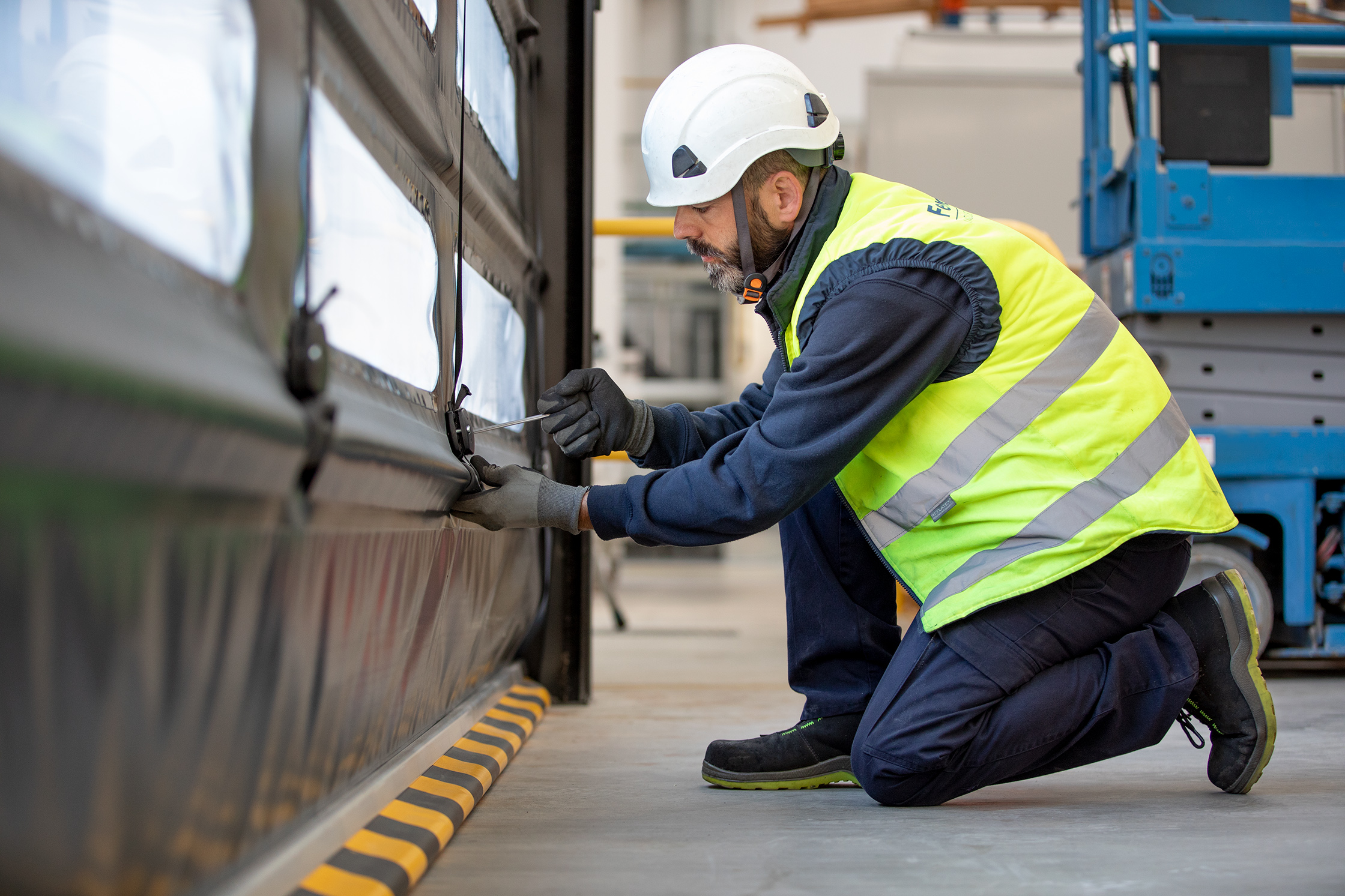 Cual es la mejor puerta rapida para tu nave industrial